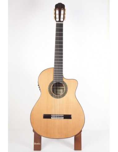 Guitarra Clásica Raimundo 631E (Serie Cut-Away)